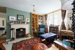 Sitting Room- click for photo gallery